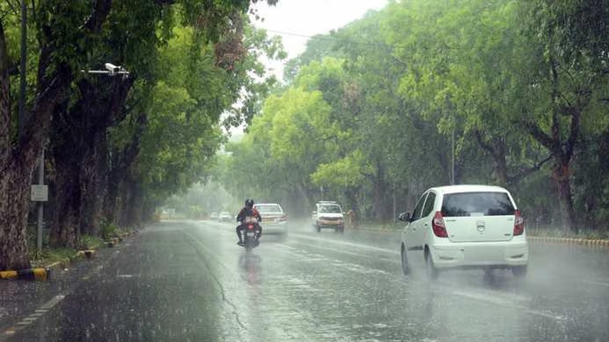 Rain Alert: यूपी में मानसून की दस्तक, कई जिलों में भारी बारिश का अलर्ट, वज्रपात की चेतावनी